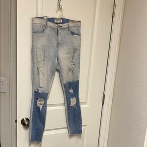 Blue Color-Blocked Ankle Jeans
